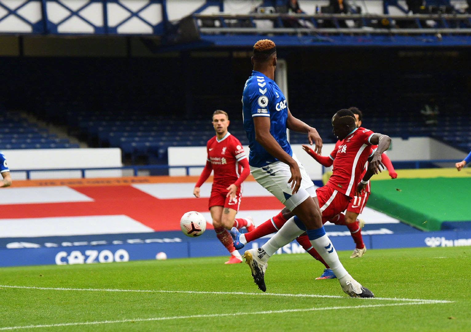 无论是控球 无论是控球